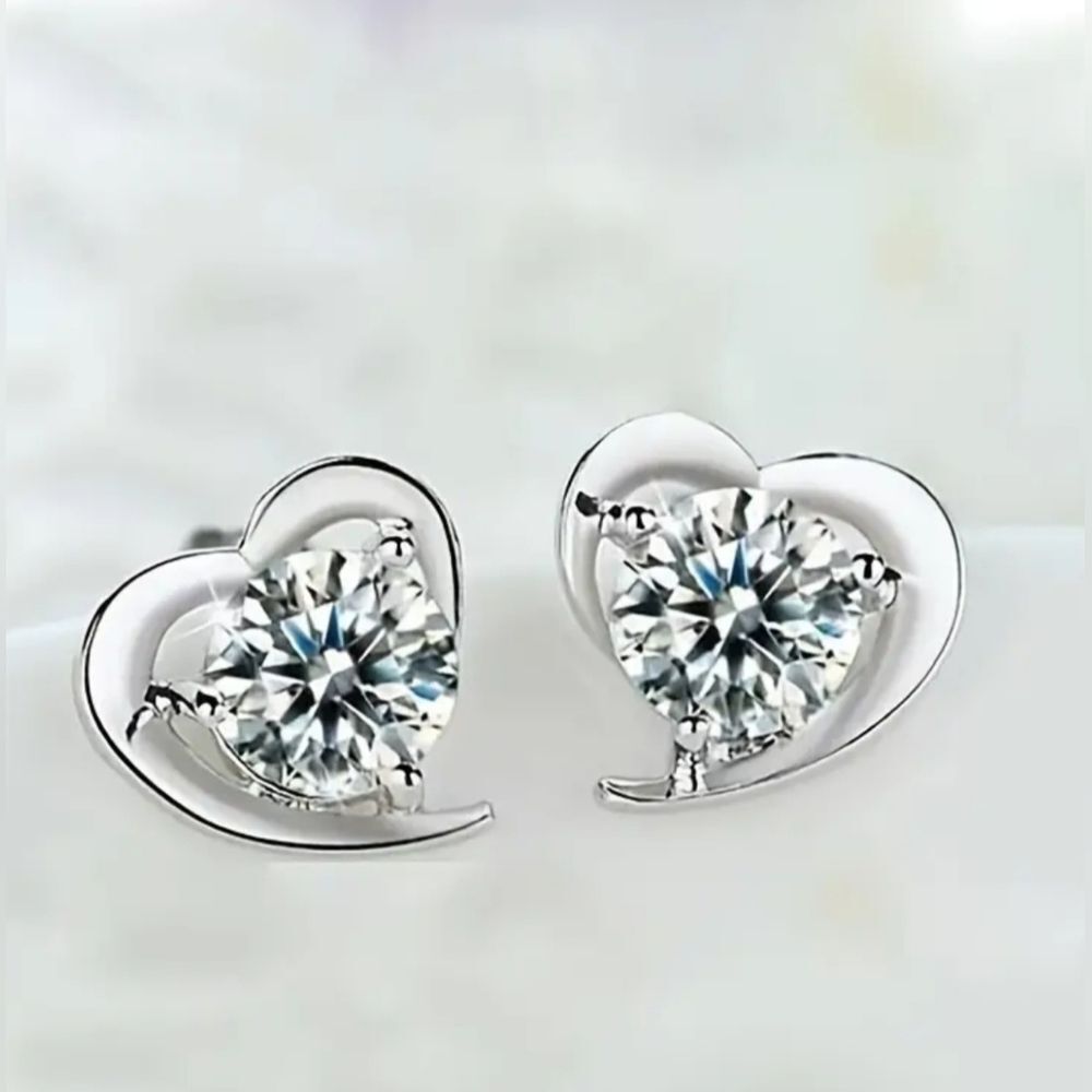 Heart Inlaid Zircon Earrings - Picture 2 of 6
